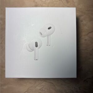 Apple AirPods Pro with MagSafe Charging Case